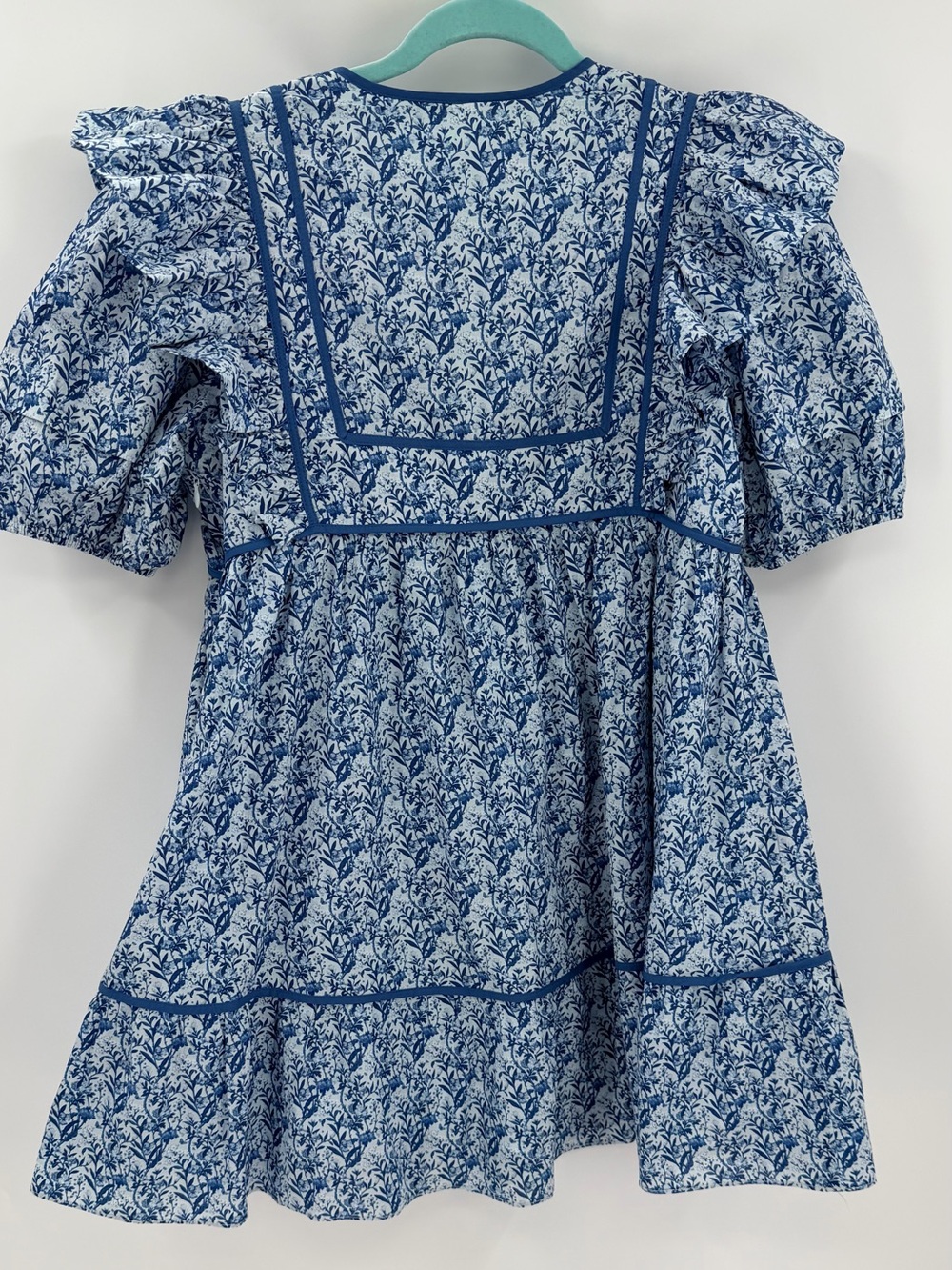 Hyacinth House by Tuckernuck Blue Floral Rosaleigh Mini Dress Small - Picture 5 of 5